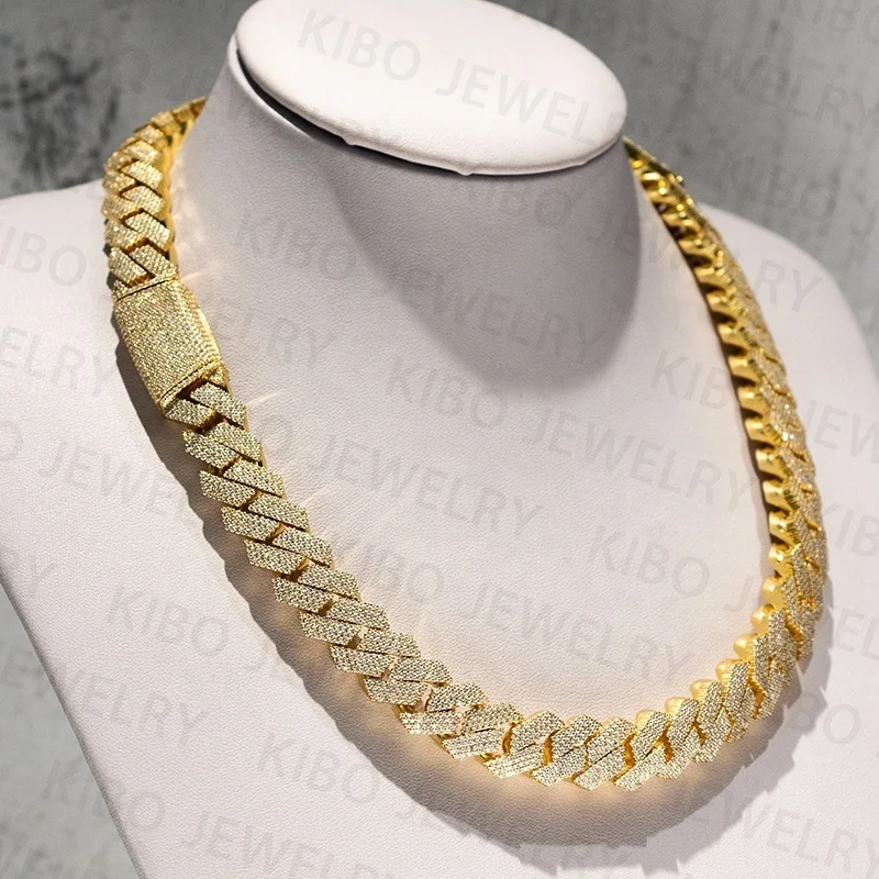 

4 Rows Hip Hop Prong Setting Cuban Link Chain VVS Moissanite Diamond Necklace