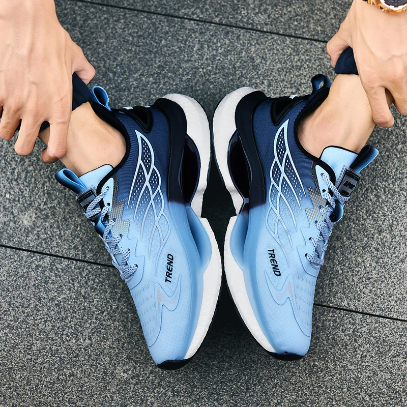 أحذية رياضية جديدة من الفشار للرجال أحذية أنيقة بحزام مستدير الرأس أحذية الجري للرجال أحذية كاجوال مانعة للانزلاق ممتصة للصدمات