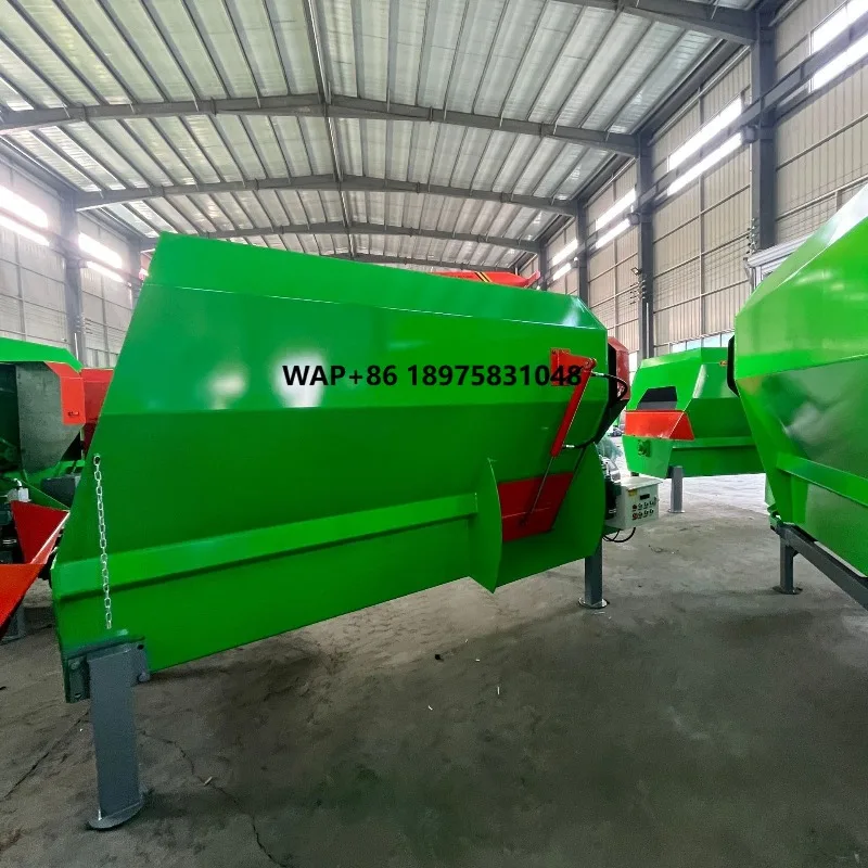 Engine Edition Cattle and Sheep Feed Mixer Horizontal Mixer Breeding Equipment Factory Direct Supply