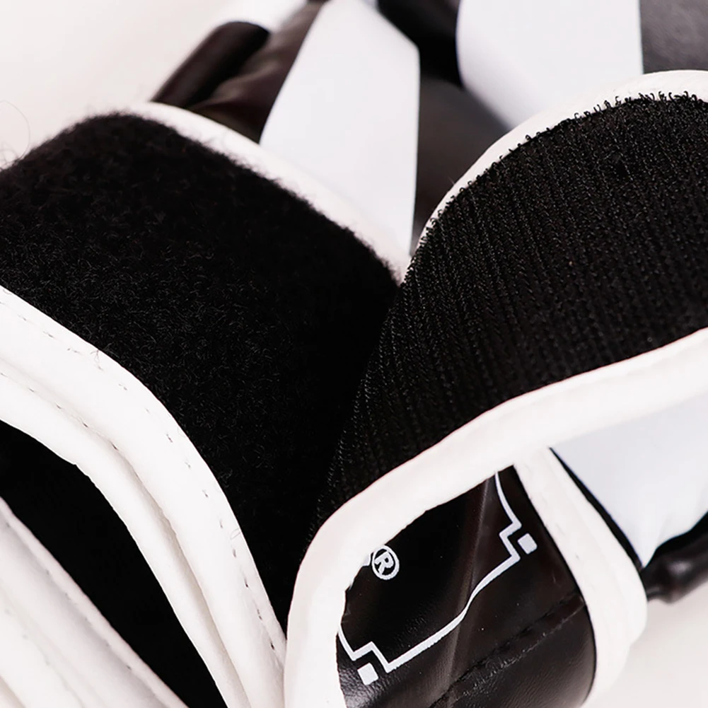 

Перчатки для спарринга унисекс, износостойкие тренировочные перчатки с утолщенным мешком с песком 3 см, регулируемые без пальцев для ежедневных тренировок