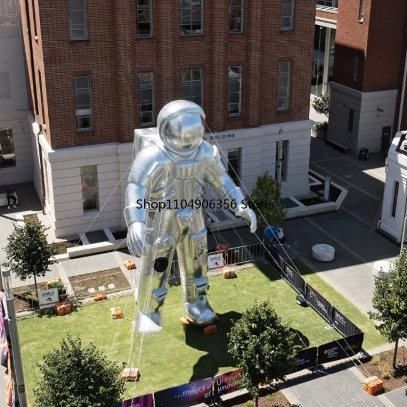 

8m 26ft Silver Giant Inflatable Astronaut Astronaut Inflatable Figure Astronaut Decoration