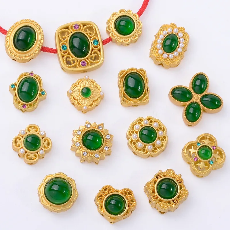 Antiguo Faya oro que preserva el color hueco con incrustaciones de imitación de piedras preciosas verdes serie DIY pulsera collar pulsera de cuerda roja estera DIY