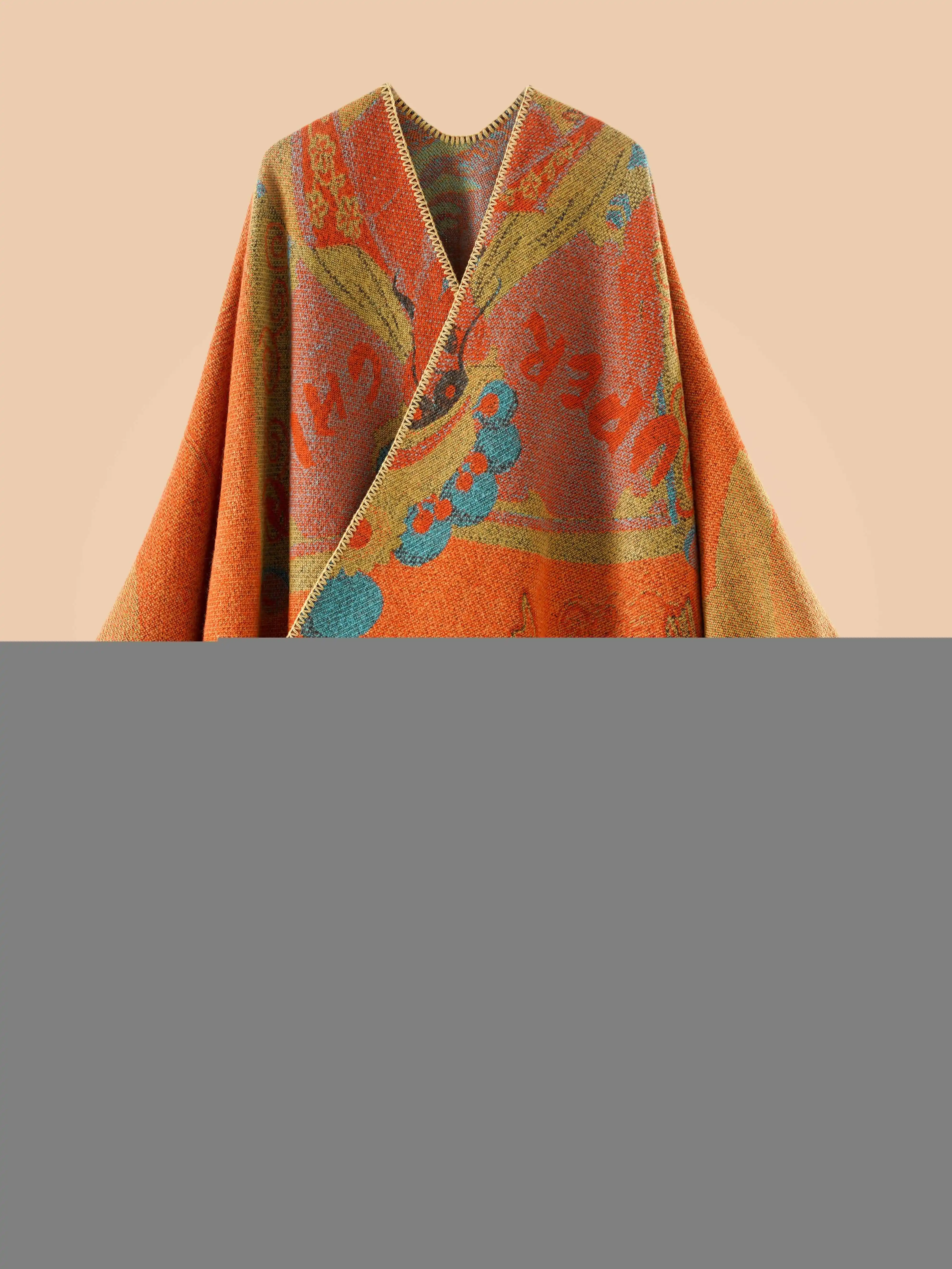 

Стильный кардиган с открытой передней частью и шалью с большим рыбьим узором, идеально подходит для осенних и зимних вечеров.