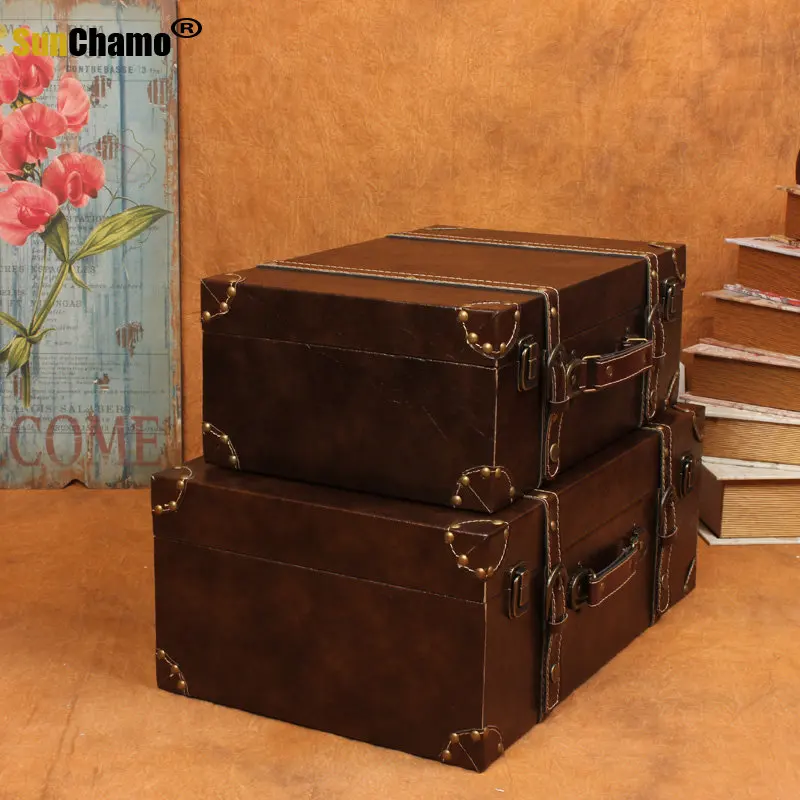 Vintage Wooden Suitcase Storage Box with Retro Style for Photography and Home Decoration