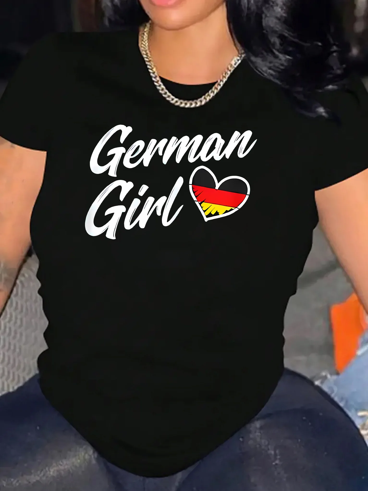 ملابس نسائية كاجوال بأكمام قصيرة مطبوعة بأحرف ألمانية مع تصميم قلب العلم Harajuku بأكمام قصيرة ملابس جمالية غير رسمية