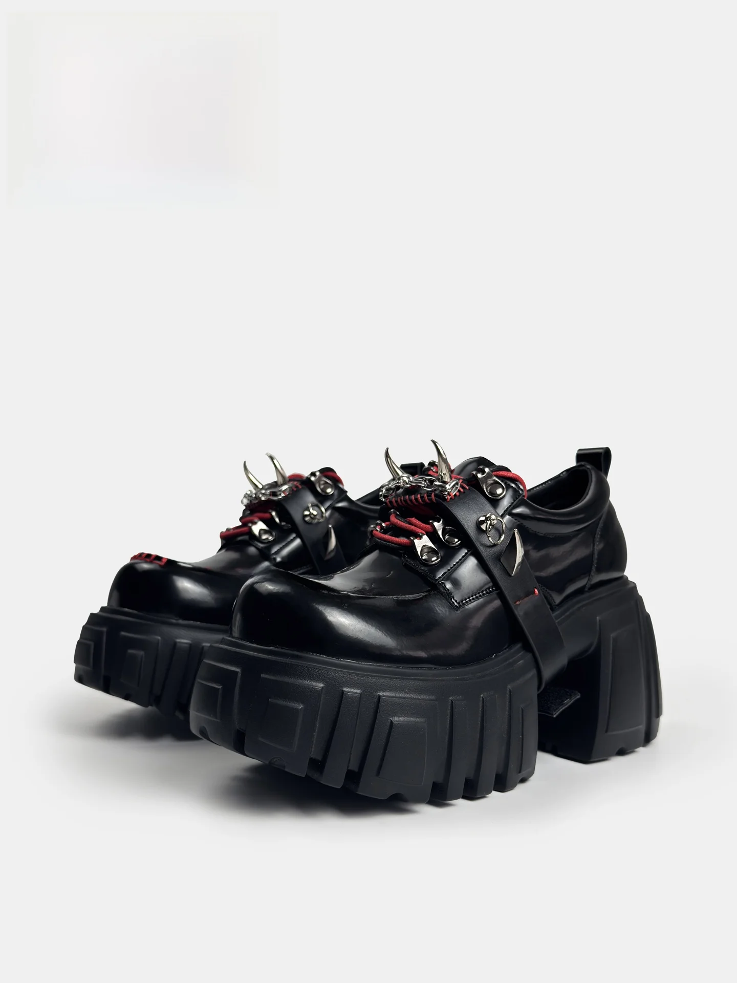 

Heroine Original Punk Sle Thi Bot High Heel ort Boots Women's Faion Single oes Rivet Decorated Street Sle oes
