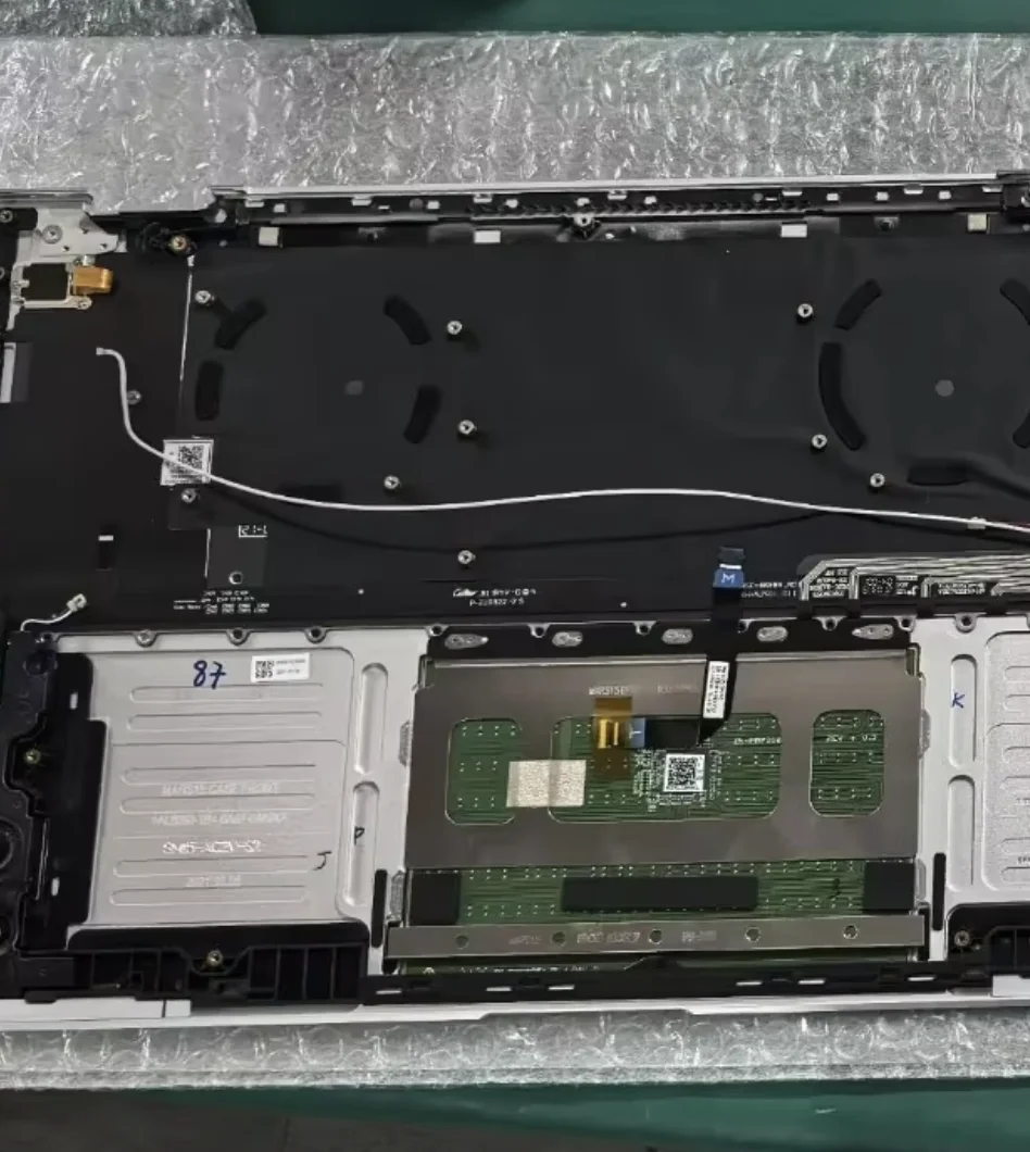 For Samsung NP930QED NP NT 730QED 930QED 930QDB Top cover Keyboard Palmrest Cover with bottom case  Replacement