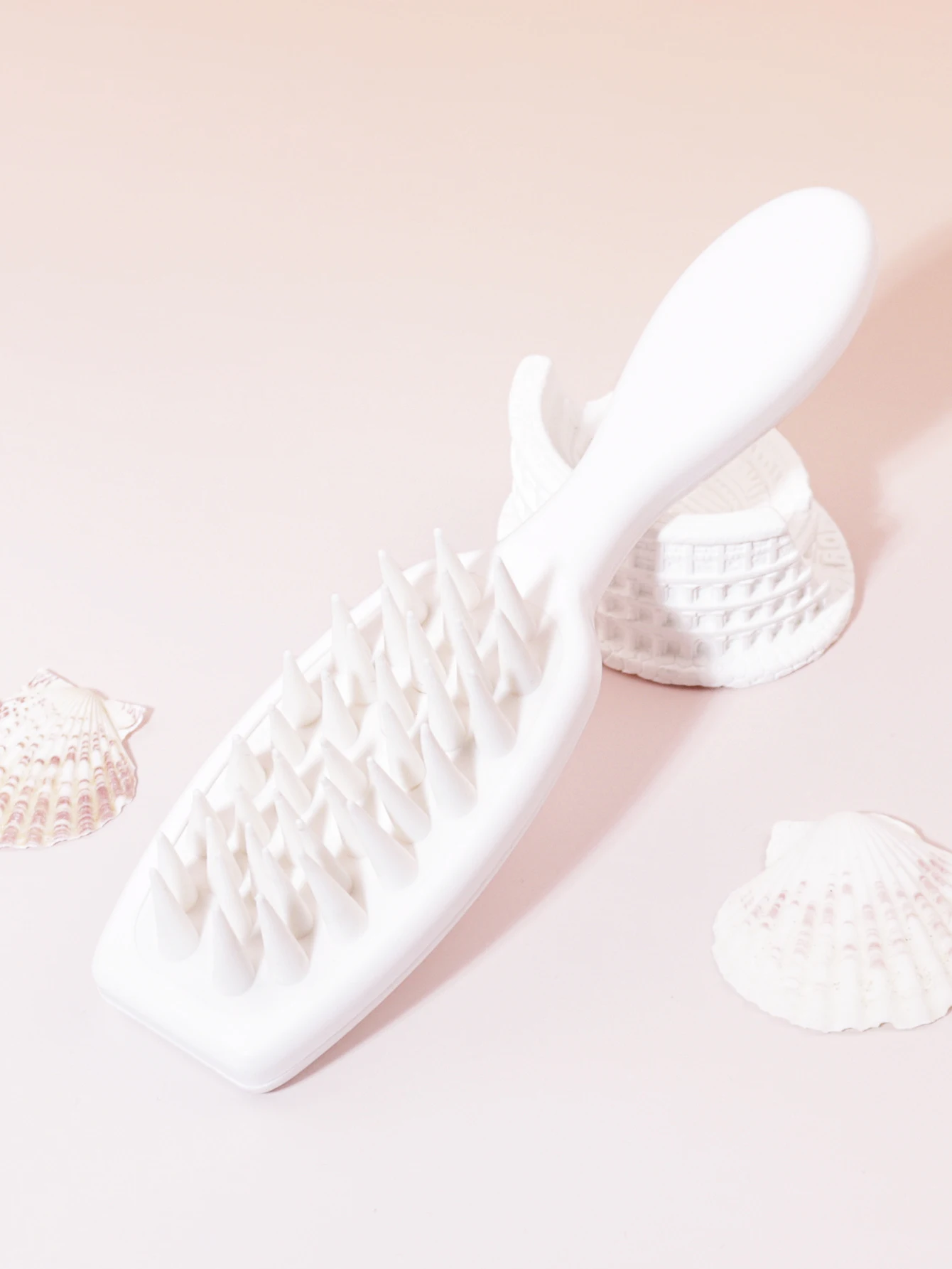 قطعة واحدة من فرشاة شامبو السيليكون الناعمة بمقبض ممتد، شعيرات سيليكون، مقبض بلاستيكي ABS، خاصة للشعر المستعار الحقيقي