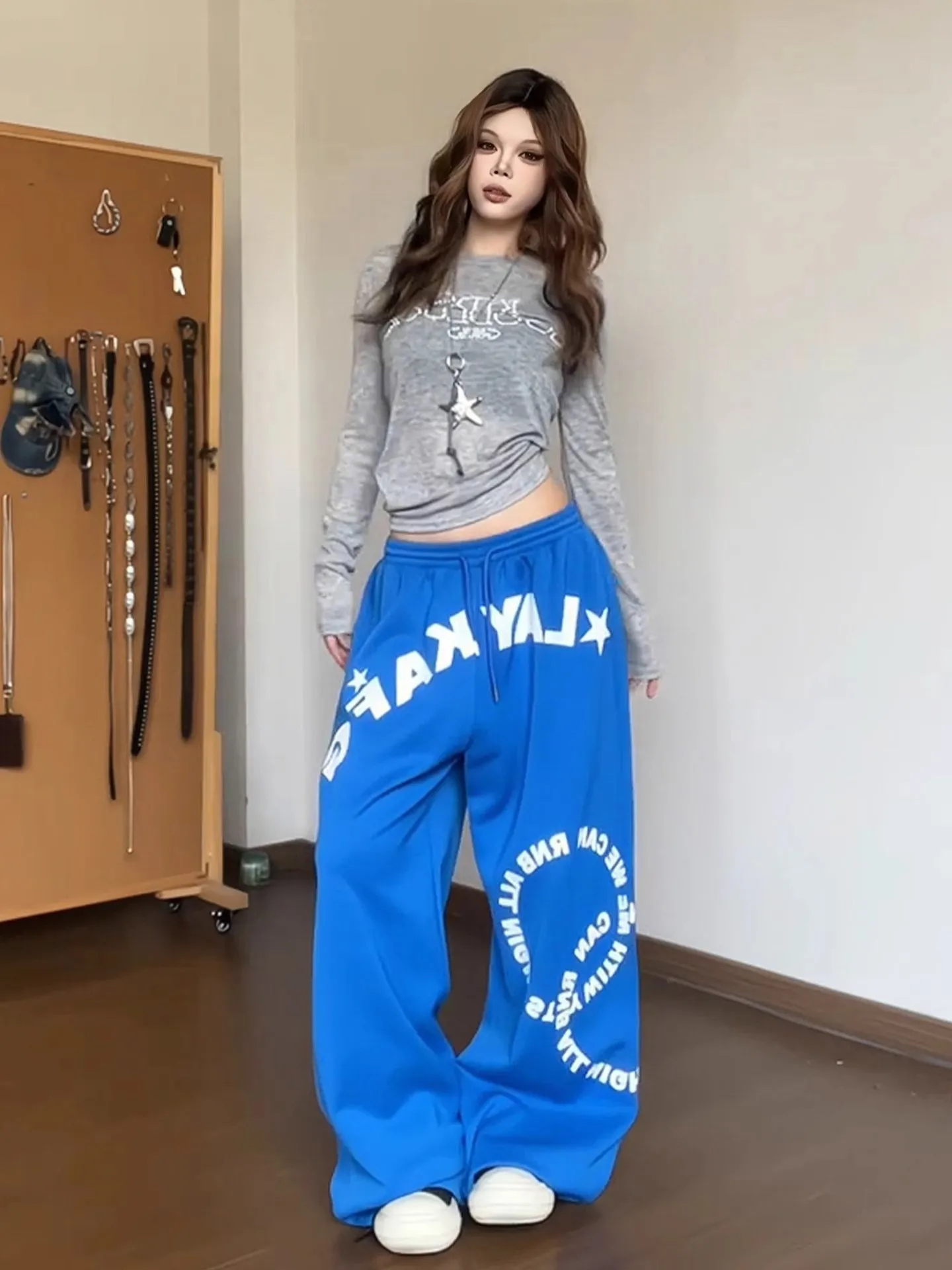 بنطلون رياضي كاجوال على الطراز الأمريكي للنساء، موديل خريف وشتاء جديد مع طباعة حروف، بنطلون واسع الساق مستقيم، بنطلون رقص الج...