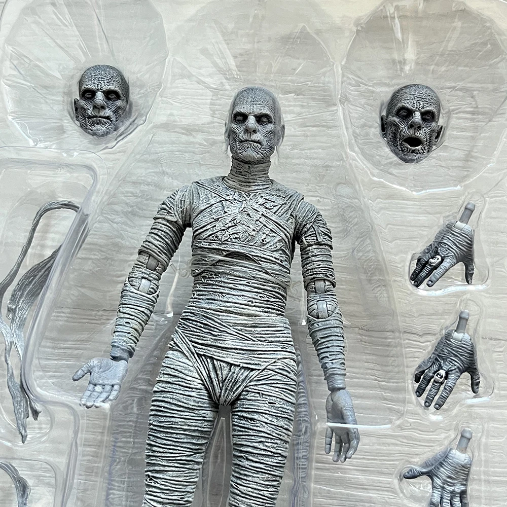 Neca Mummy Figure Universal Monster in bianco e nero cacoff Colorful Model Action Figure Toys regali di compleanno