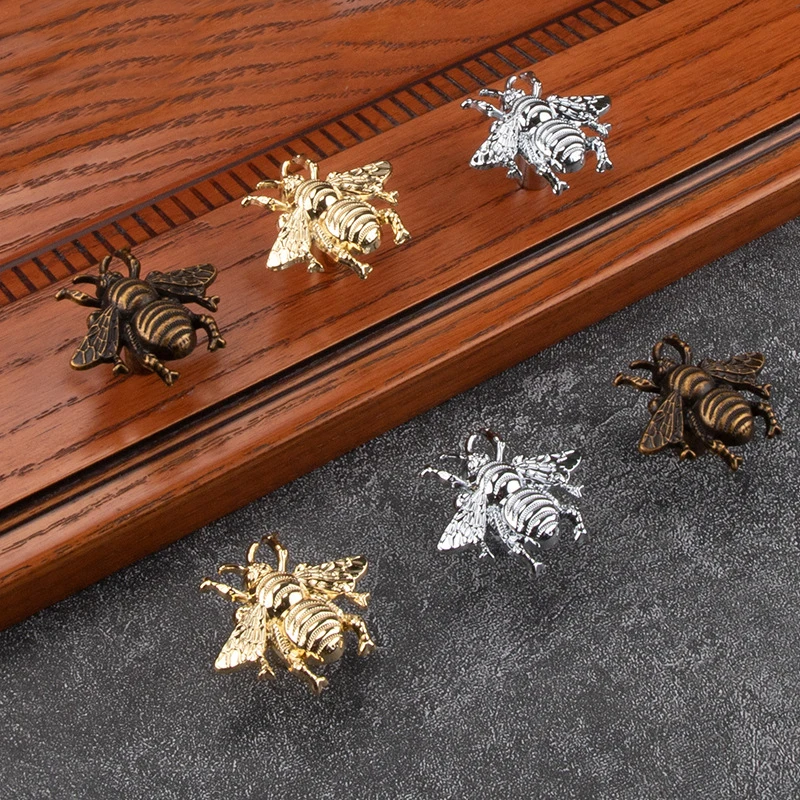 WV Creative Little Bee Cartoon Zinc Alloy Drawer Pulls Single Hole Wardrobe Door Knob Cute Kids Room Furniture Handle