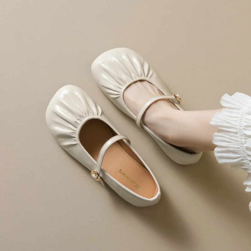 

French-style women's flat shallow ballet shoes with soft soles