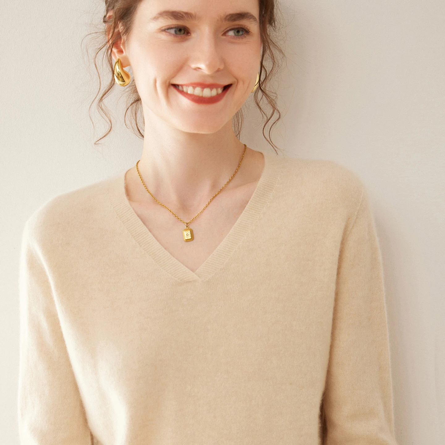 Autumn and Winter New 100% Cashmere Sweater Women's V-Neck Pullover Solid Color Sweater Loose Knit Top