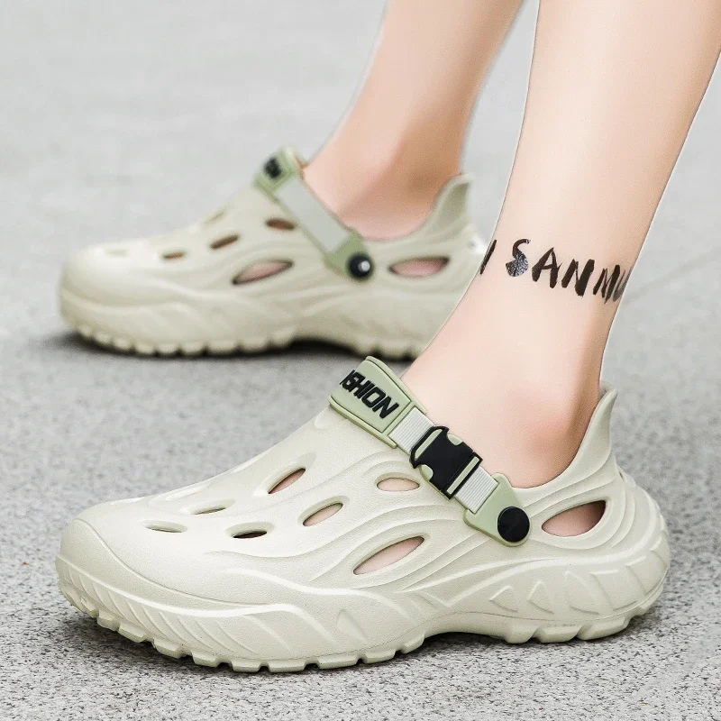 

2025 летние новые мужские сандалии, легкая мужская повседневная обувь из ЭВА, обувь с отверстиями, сабо для влюбленных, садовые уличные мужские пляжные сандалии на плоской платформе