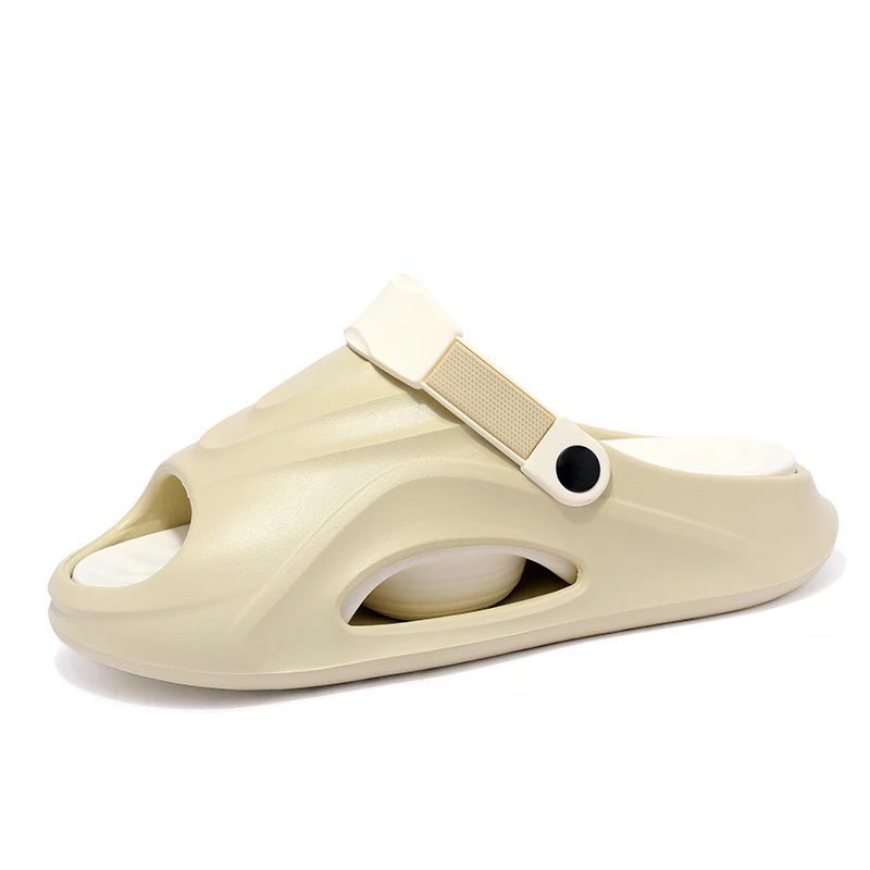 

New large-sized, fashionable, sporty and casual men's slippers, comfortable beach shoes, flip-flops, men's shoes for summer