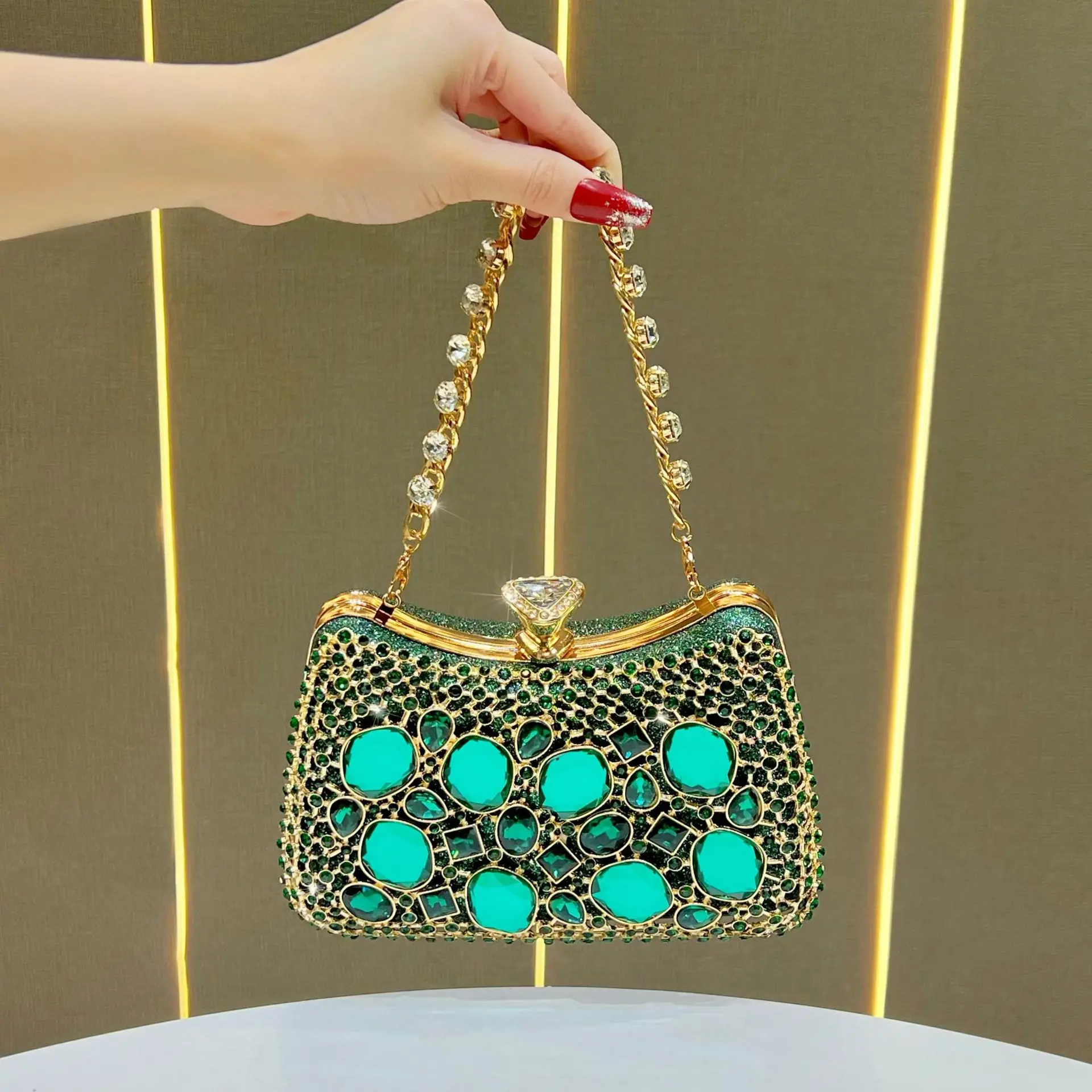 Hollow Diamond-Encrusted Handbag Chain Shoulder Banquet Bag Fashion Chain Messenger Women's Bag