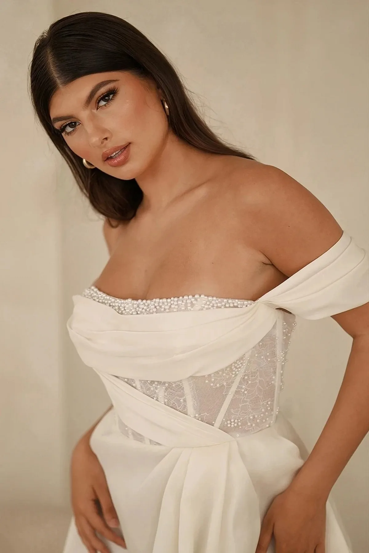 2025 Elegant A-line Wedding Dress Off The Shoulder Sweetheat Pearls Side Slit Satin Church Bridal Bride Gowns Vestidos De Noiva