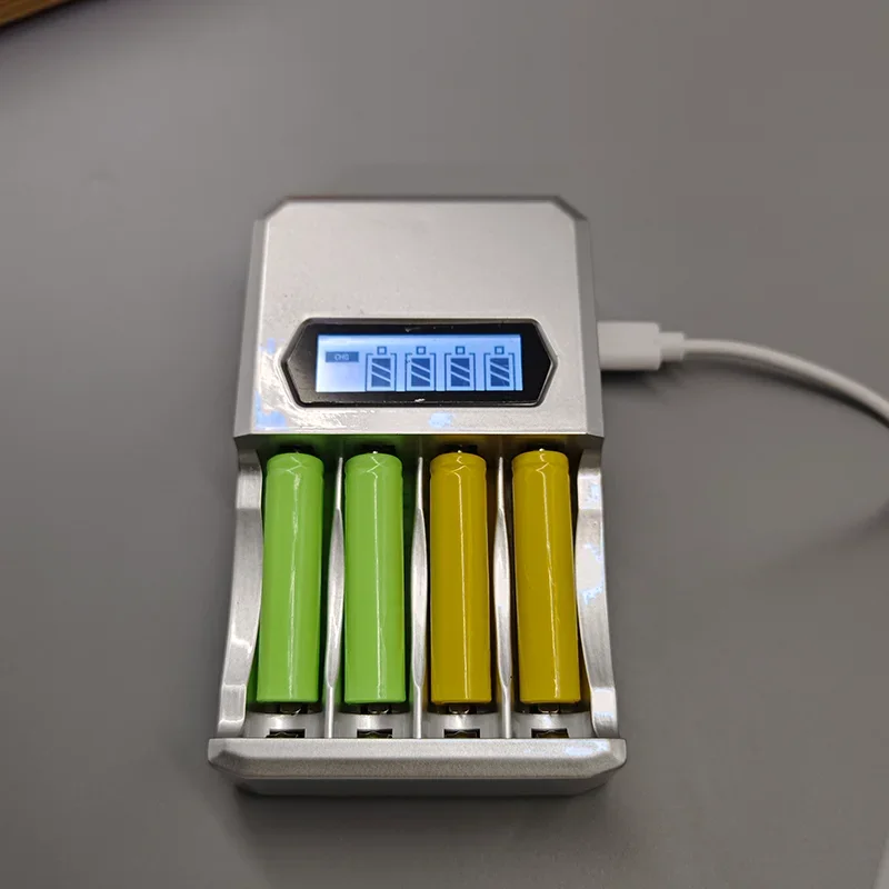 بطاريات AAA قابلة لإعادة الشحن مع شاحن - طاقة موثوقة بقدرة 400 مللي أمبير Ni-Cd للمصابيح الكاشفة والألعاب وأجهزة التحكم عن بعد والأدوات المنزلية