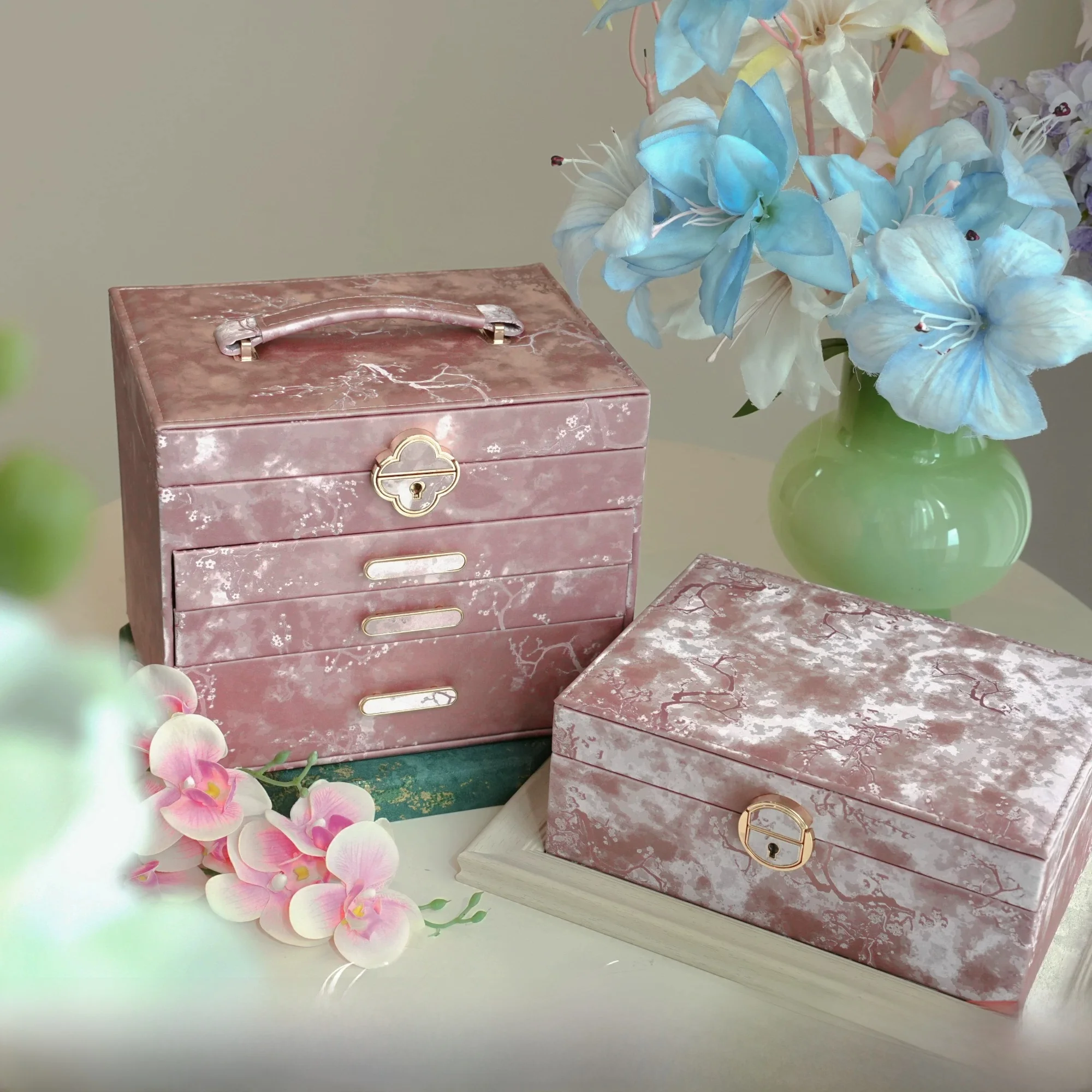 boite-a-bijoux-haut-de-gamme-minky-grande-capacite-boite-de-rangement-portable-pour-anniversaires-boite-organisatrice-elegante-interieur-en-velours