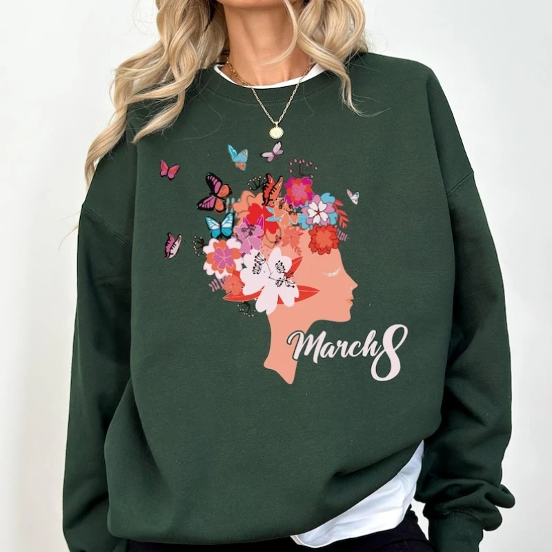 

Футболка ко Дню женского равенства 8 марта с бабочками и цветами, футболка для сильных женщин, феминистская футболка