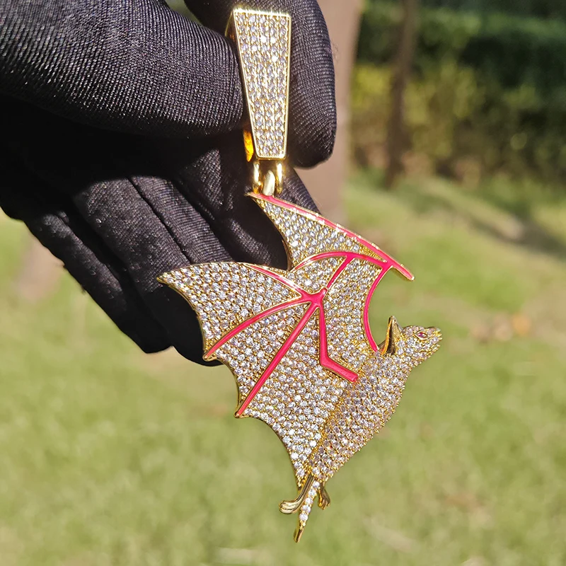 

Хип-хоп 3A + CZ Stone Paved Bling Iced Out Светящаяся Летучая Мышь Подвески Ожерелье для Мужчин Рэпер Ювелирные Изделия Золото Серебро Цвет