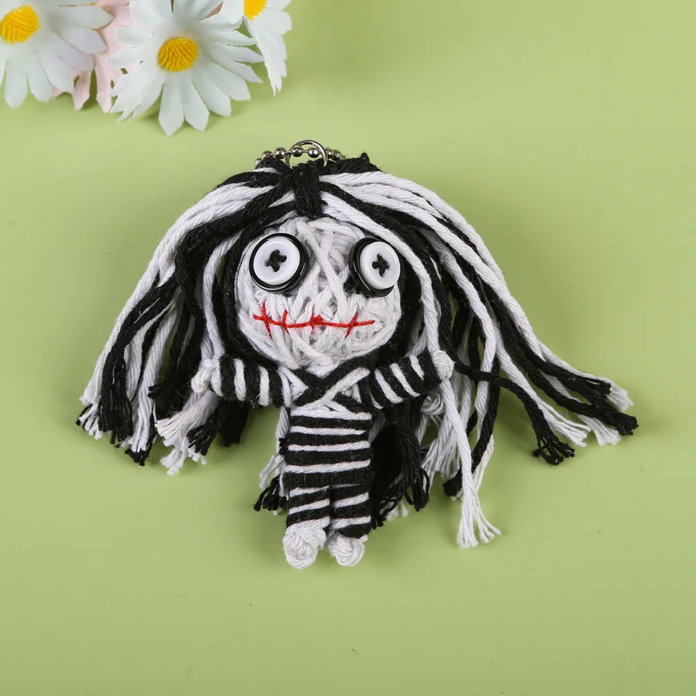 Handmade Voodoo Doll Keychain Yarn String Dolls Halloween Party Decor Gothic Witchcraft Amulet Keyring Backpack Bag Charm