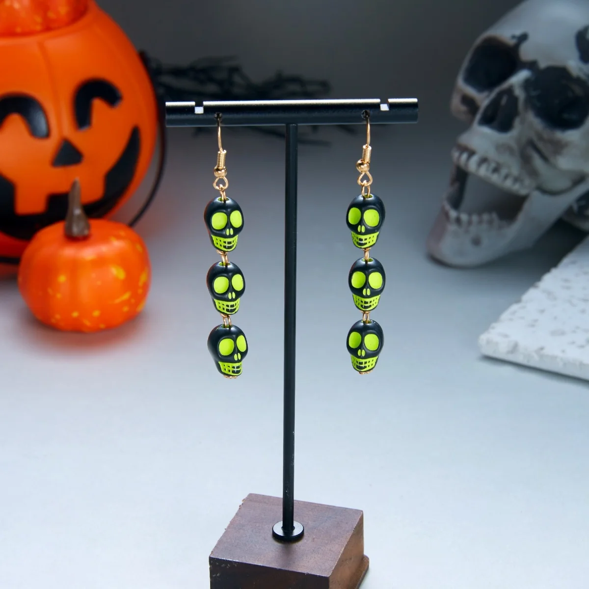 Lila-schwarze, dreifach stapelbare Totenkopf-Ketten-Ohrringe für Damen, Halloween, Gothic, cool, Skelett-Kopf-Ohrringe, Party-Schmuck – Detail 29