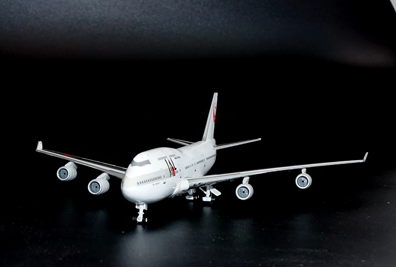 New 1/400 Scale JAL 747-400 JA8071 JA8085 Aircraft Model Airbus Plane Diecast Alloy toys For Collection Gift