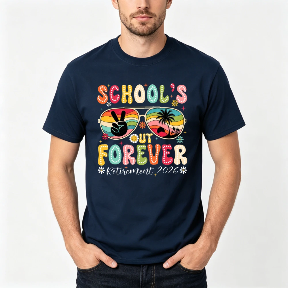 Camiseta Retrô Groovy School's Out Forever 2026 para Reforma, Presente para Professor, Casual Masculina, Manga Curta, Verão, Estampa de Óculos de Sol