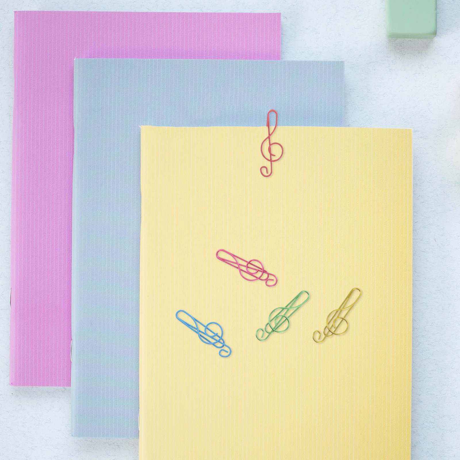 

200Pcs Colorful Music Note Paper Clips Metal Clips for Books Documents Teachers Students Office School Planner Page Holders