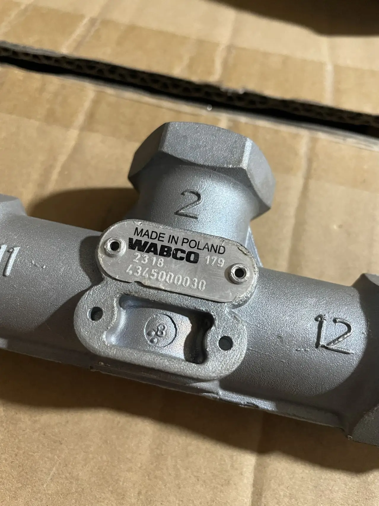 

4345000030 Double Cut Off Valve