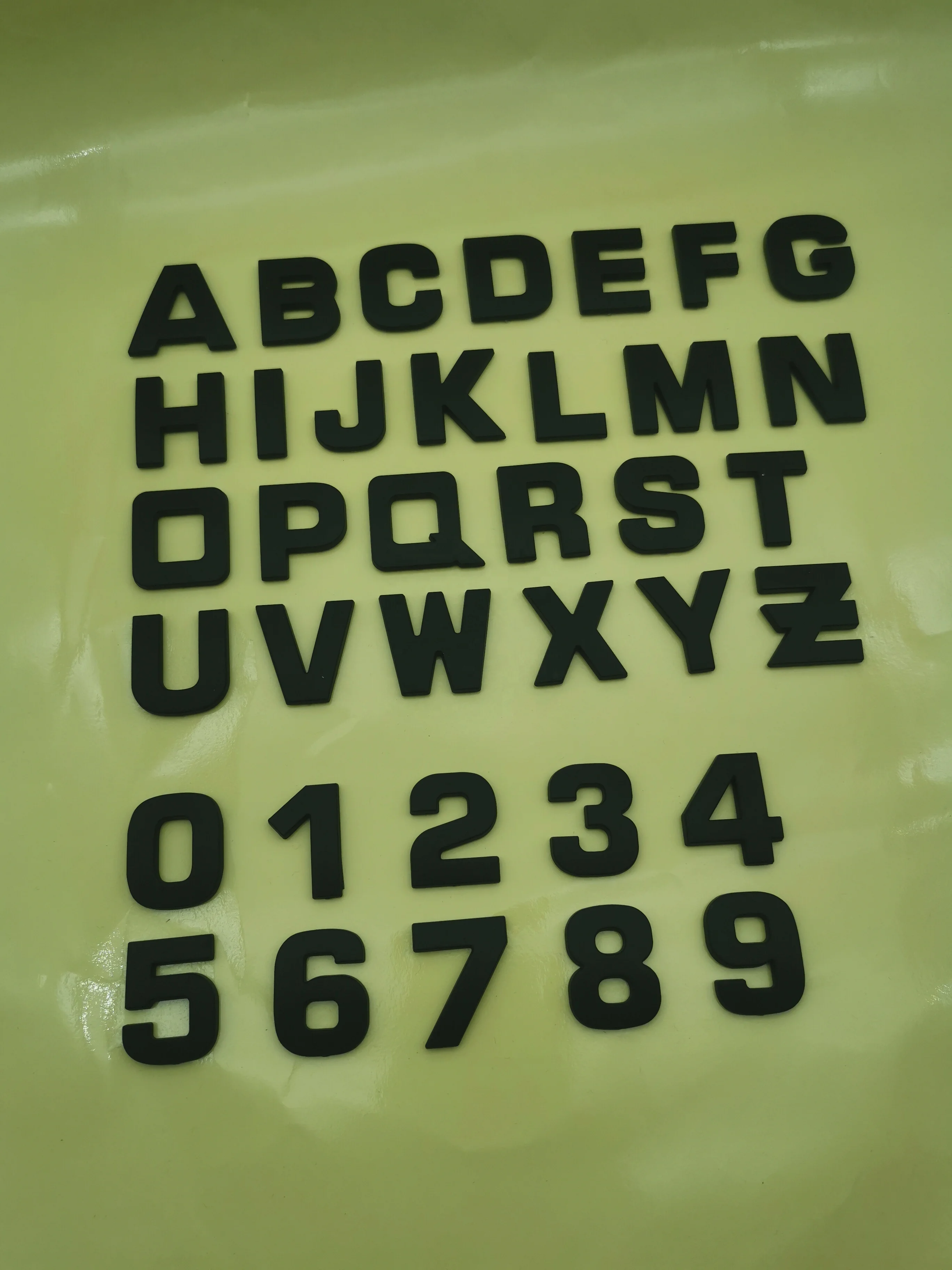 

Hot Sale Custom Abs Chrome Car Digital Alphabet Badge Car Full Body Car Badge Badge