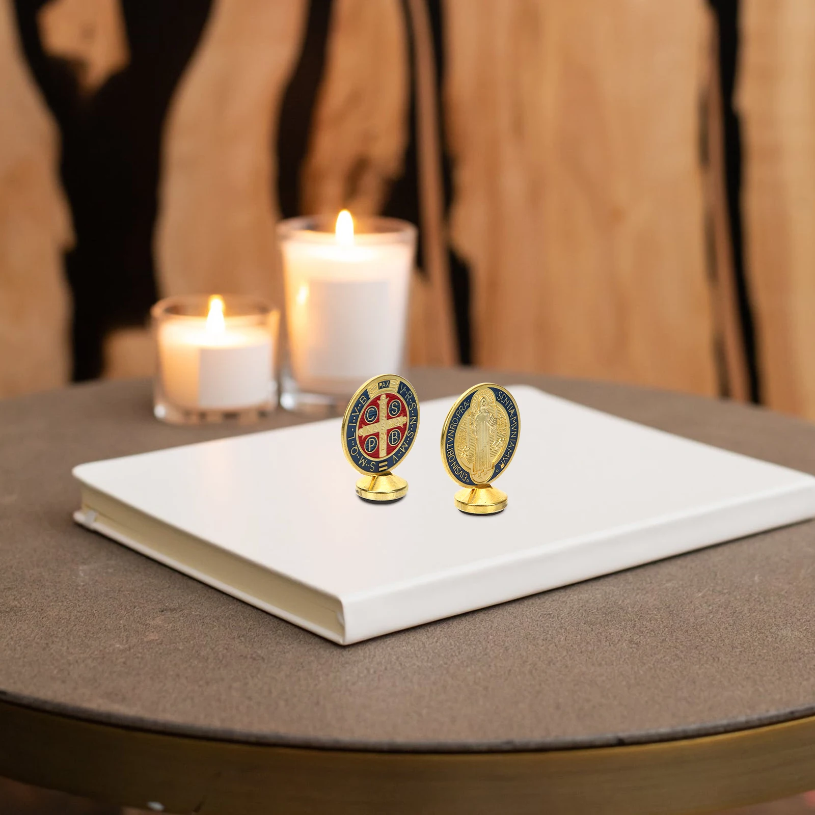 

2pcs Saint Benedict Statue Alloy Christian Desk Ornament Church Home Decor Religious Metal Vintage Cross Craft Jesus Decoration