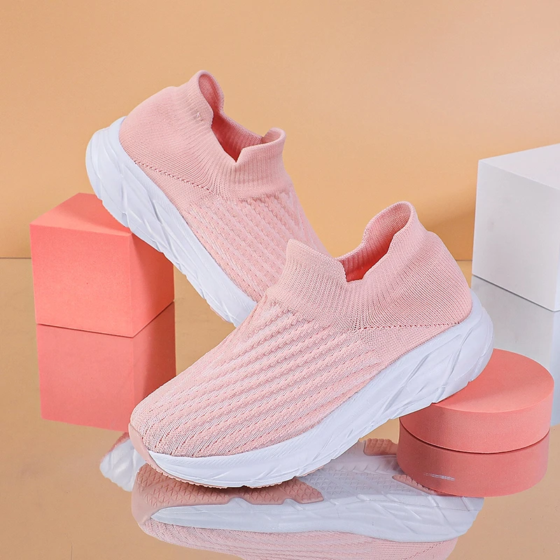 Women's Single Shoes Springand Autumn New Flat Knitted Couple Socks Shoes Fashion Comfortable Nonslip Wearresistant Sports Shoes