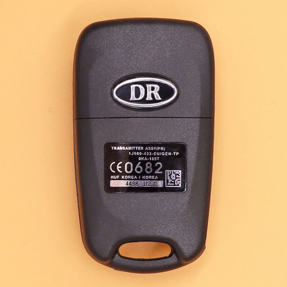 Datong World Car Remote Control Key For Hyundai i30 ix35 Solaris KIA Sportage K2 K3 K5 433Mhz ID46 Chip Universal Flip Smart Key