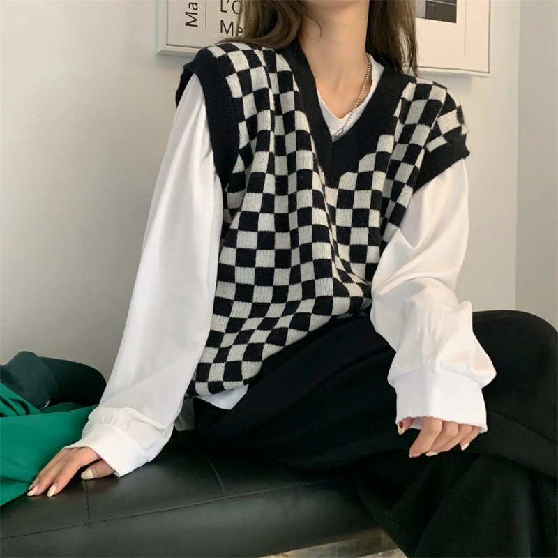 Vintage Black white checkerboard Knitted Women Sweater Vest Y2K Aesthetic Sweet Cute Slim Crop Waistcoat Sleeveless Knitwears