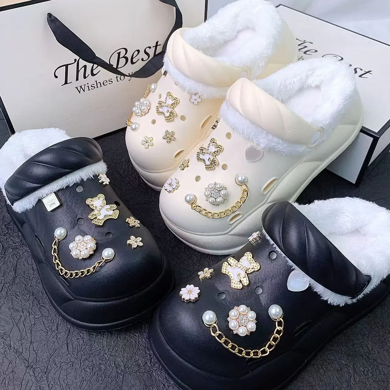 New Furry Slippers for Women, Plush Clogs with Double White Bear Design, Thick-Soled Clogs, Non-Slip, Warm, Soft, Suitable for Outdoor and Indoor Use