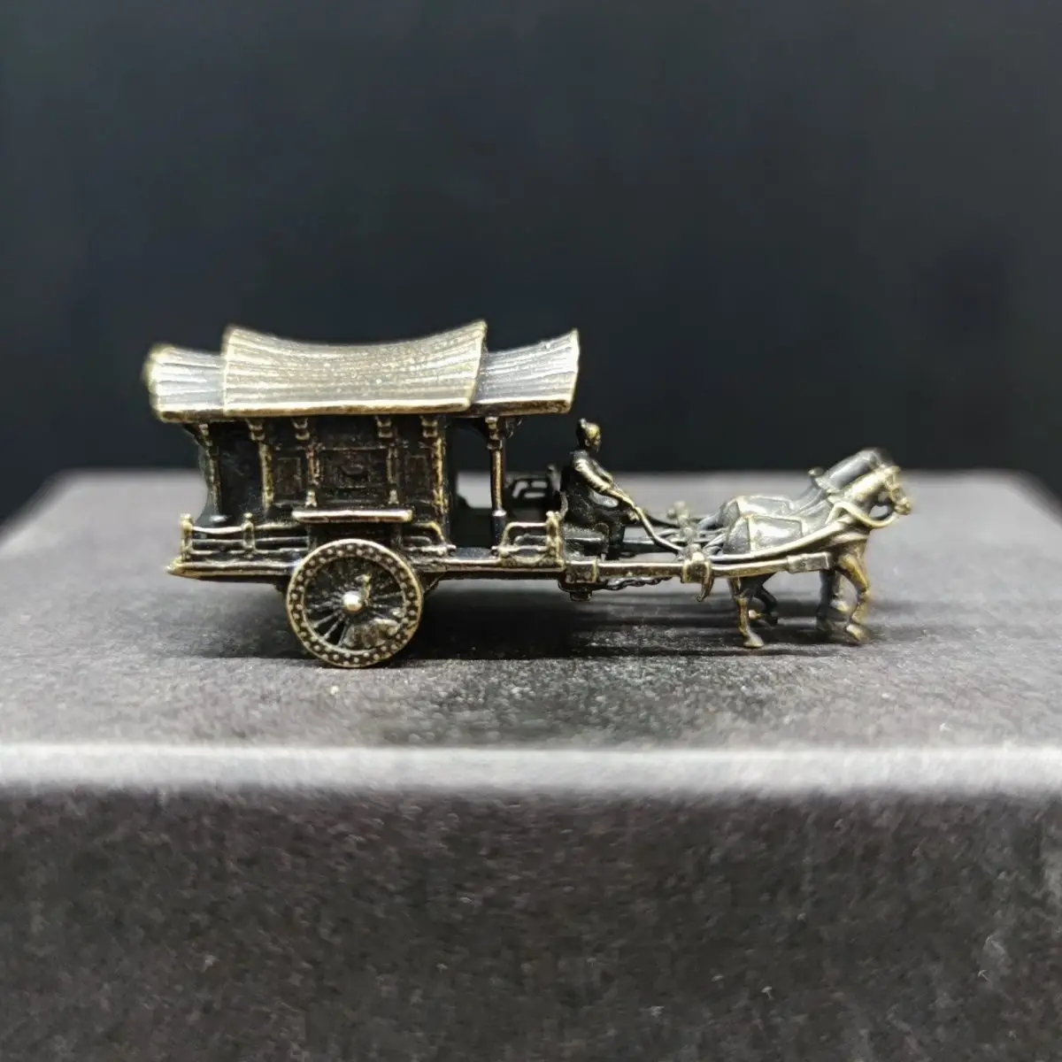 

Vintage Brass Carriage Sculpture for Bonsai & Rock Gardens - Artisan Crafted Miniature Decor, Collector's Item and Gift