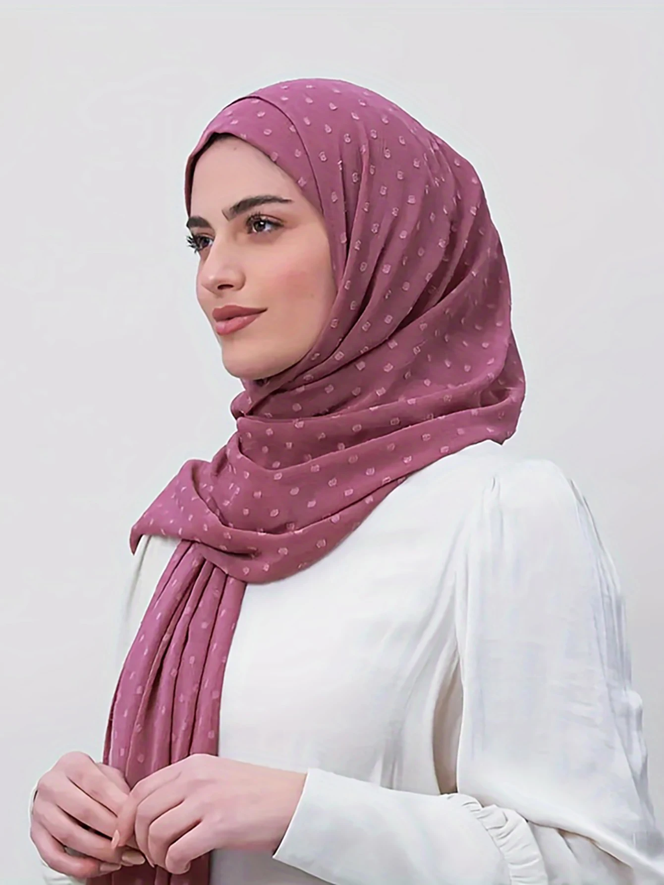 1pc Solid Color Chiffon Scarf Pom Pom Trim Shawl Simple Style Basic Windproof Sunscreen Hijab For Women