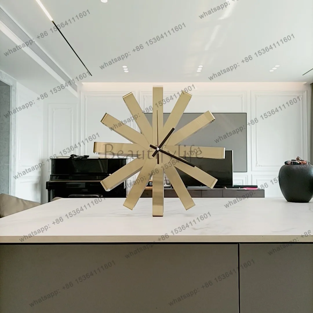 Fashion Unusual Wall Clock Modern Designer High End Minimalist Wall Clock European Creative Reloj Digital Pared Household Goods