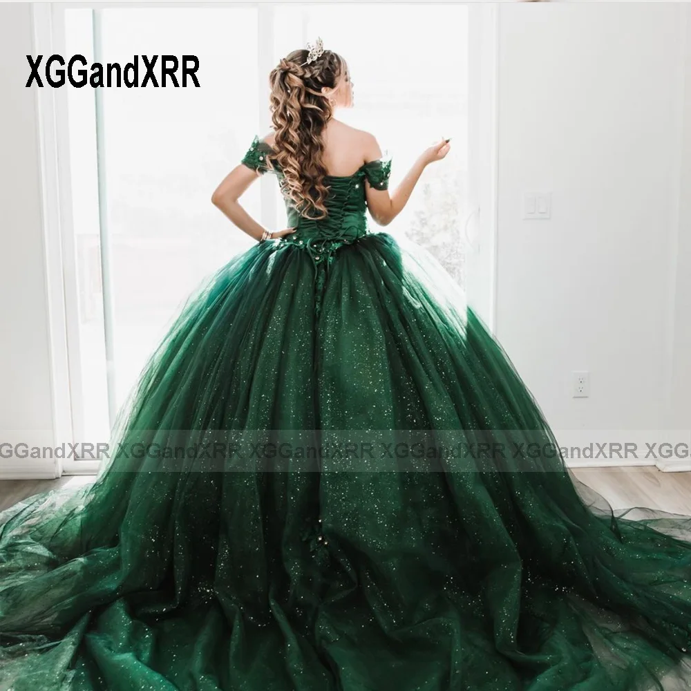 Gaun zamrud hijau Quinceanera kustom 2025 gaun bola Tulle kristal manik-manik berkilau manis 16 gaun payet Vestidos De 15 Anos