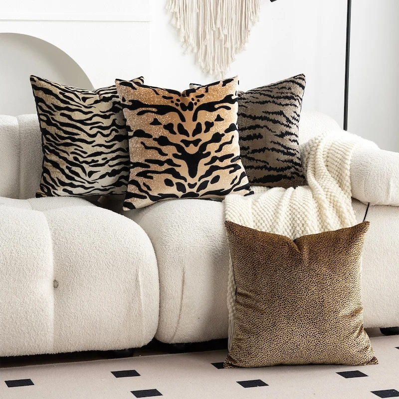 DUNXDECO Animal Printing Collection Zebra Tiger Luxury Velvet Cushion Cover Decorative Pillow Case One Side Print Backside Black