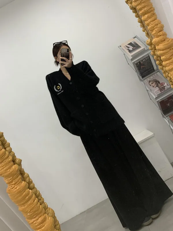 Loose High Waist Wide Leg Pants Women's Fashionable Korean Style Elastic Waist Straight Design Sweater Pants Trendy Autumn 2026