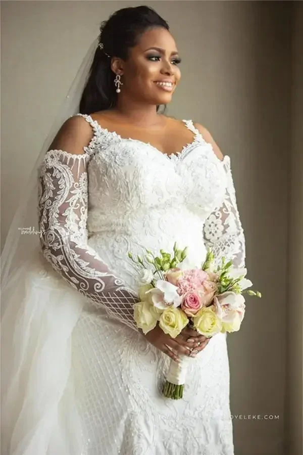 Maßgeschneidertes Meerjungfrau-Hochzeitskleid mit langen Ärmeln und Juwelenausschnitt, abnehmbarer Schleppe, sexy, Übergröße, Spitze, appliziert, maßgeschneidert, afrikanische Brida