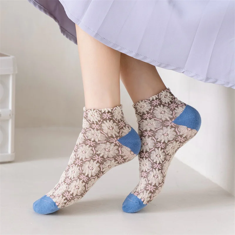 خمر العرقية نمط طباعة الأزهار الكاحل الجوارب الحلو جميل لينة مريحة زهرة الجوارب المرأة عارضة قصيرة Soxs