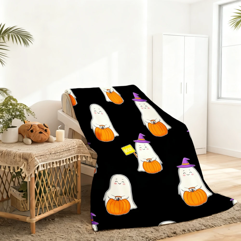 1pc Cute Ghost Holding Pumpkin And Boo Sign Print Flannel Blanket Soft Comfortable Warm Bed Cover for Autumn Winter Season Bedroom Living Room Sofa Halloween Thanksgiving Christmas Festival Gift