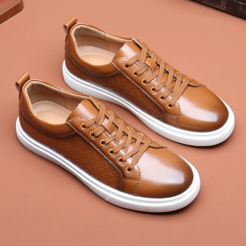 New 2024 Men Casual Leather Sneakers Lace Up Comfortable Outdoor Male Sports Casual Board Shoes Black Brown