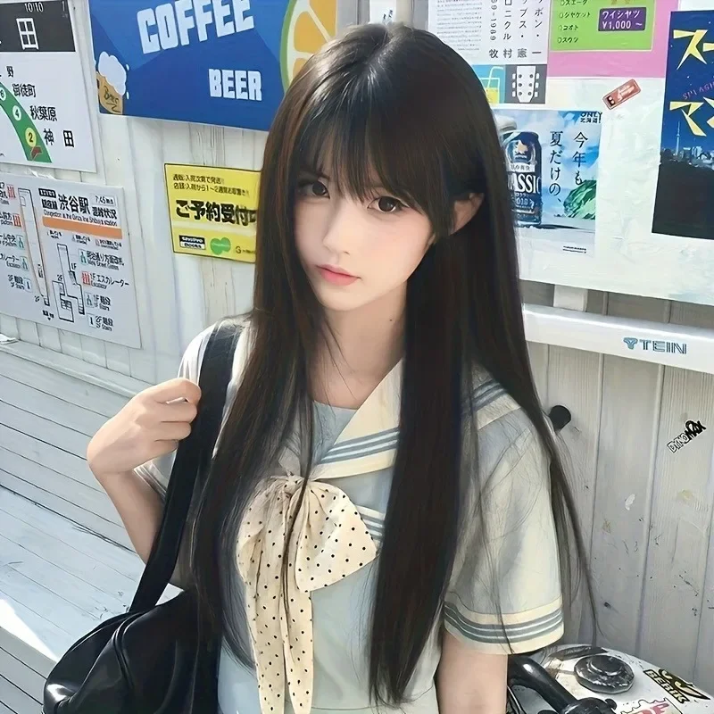 باروكة صناعية عصرية للنساء، شعر طويل مفرود أسود مع غرة - مظهر واقعي، ألياف مقاومة لدرجات الحرارة العالية، رائعة لـ