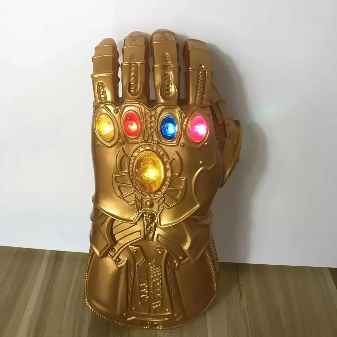 Superhero Infinity War Infinity Gauntlet LED Light Thanos Gloves Figure model Adult Cosplay Costume party stage show props toy