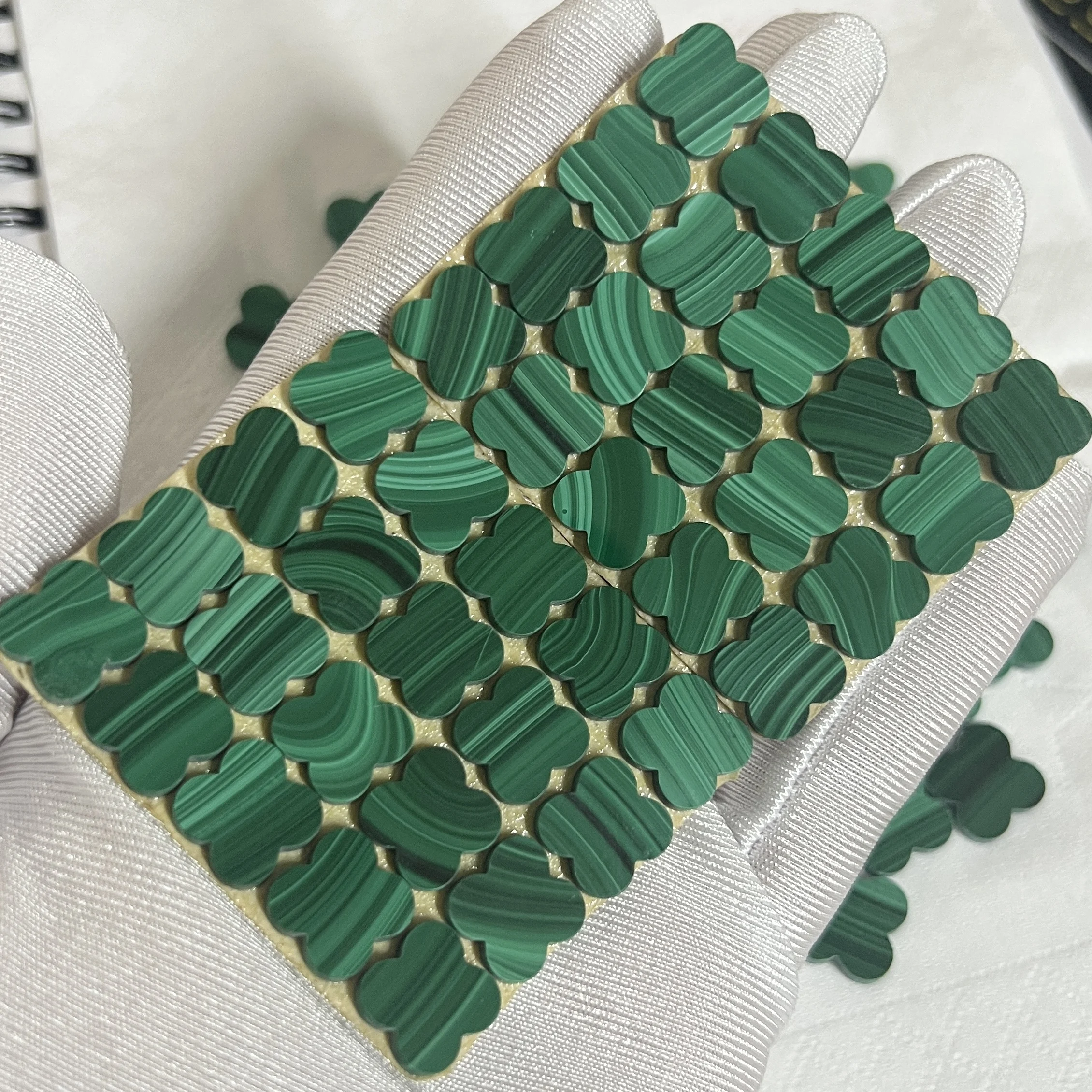 Natural Green Malachite Four Leaf Clover Stone Malachite Gemstones